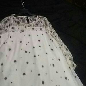 3xl dressy blouse. Lace sleeves and neck area